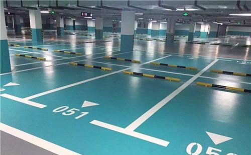轮台轮台环氧地坪中涂：构筑坚固地面的关键环节